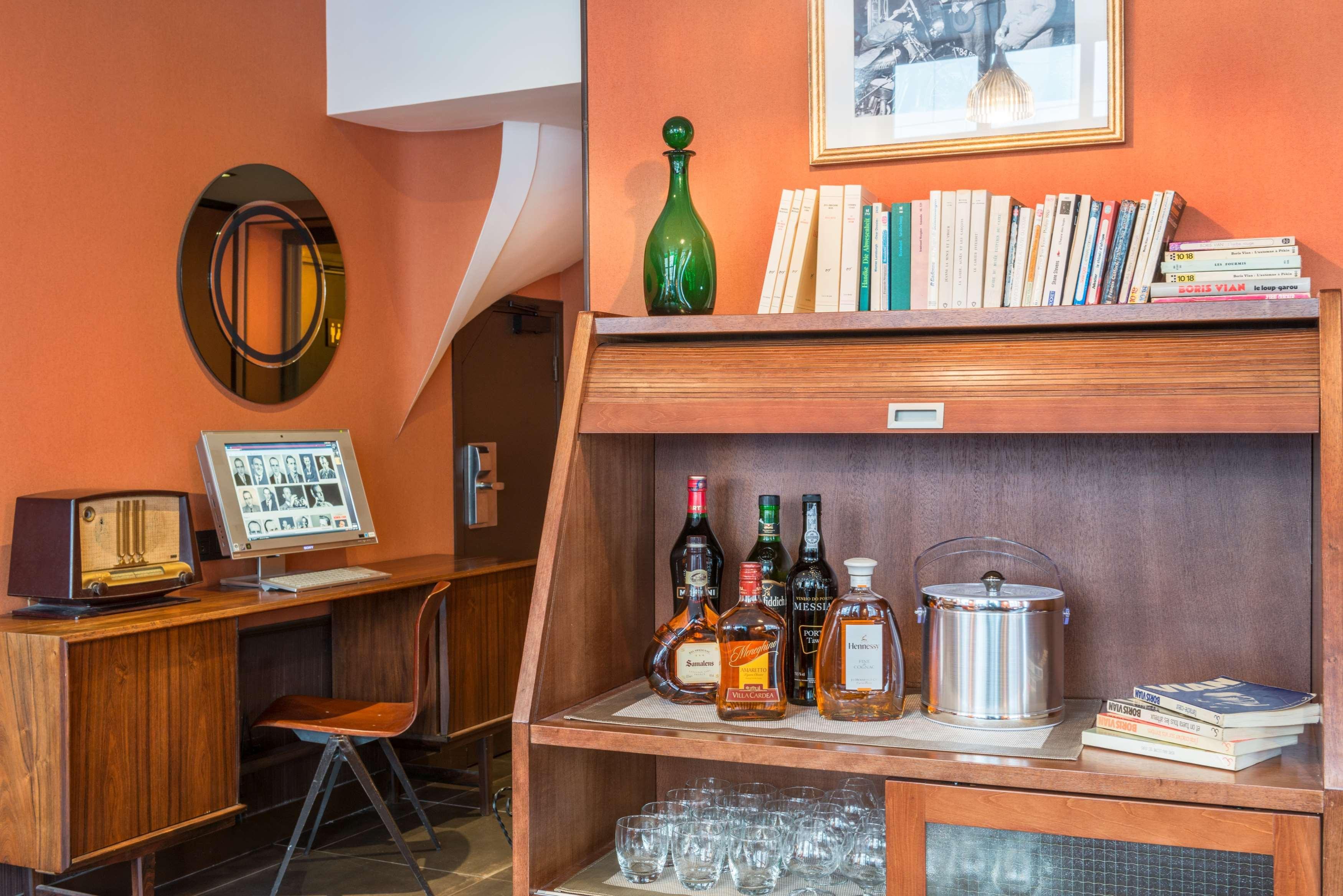 Hotel Boris V. By Happyculture Levallois-Perret Ngoại thất bức ảnh