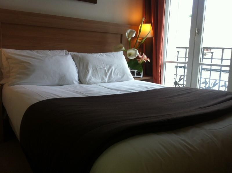 Hotel Boris V. By Happyculture Levallois-Perret Phòng bức ảnh